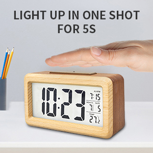 everwood Wooden Digital Alarm Clocks for Bedrooms Battery Operated, Wooden LCD Digital Clock with Smart Sensor Night Light, Temperature Detect, Snooze Function